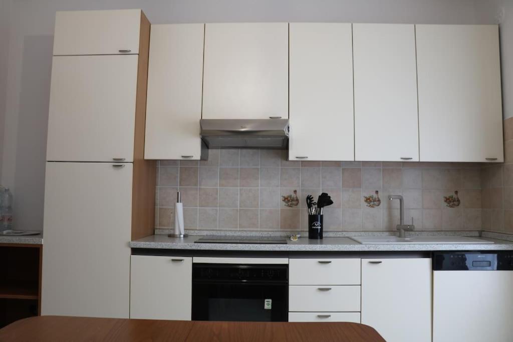 Officium Su Piazzetta Apartamento Turim Exterior foto