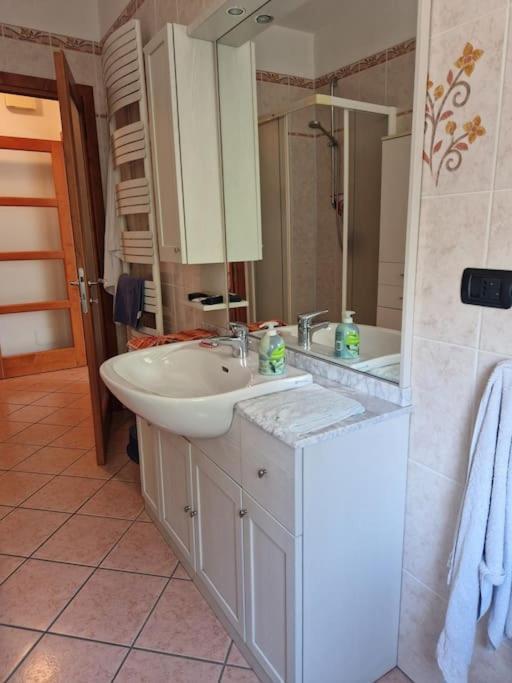 Officium Su Piazzetta Apartamento Turim Exterior foto